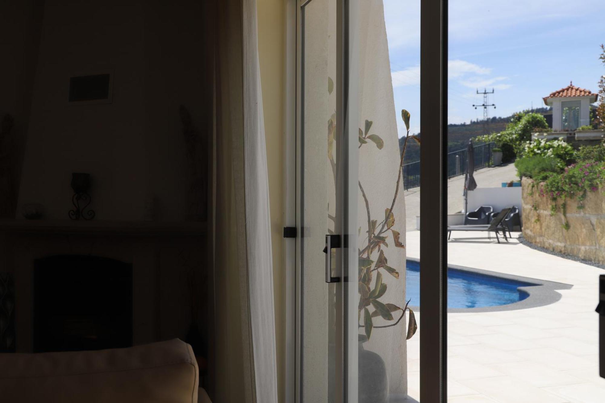 メザン・フリーオ Casa Vale Do Douro Bed & Breakfast エクステリア 写真