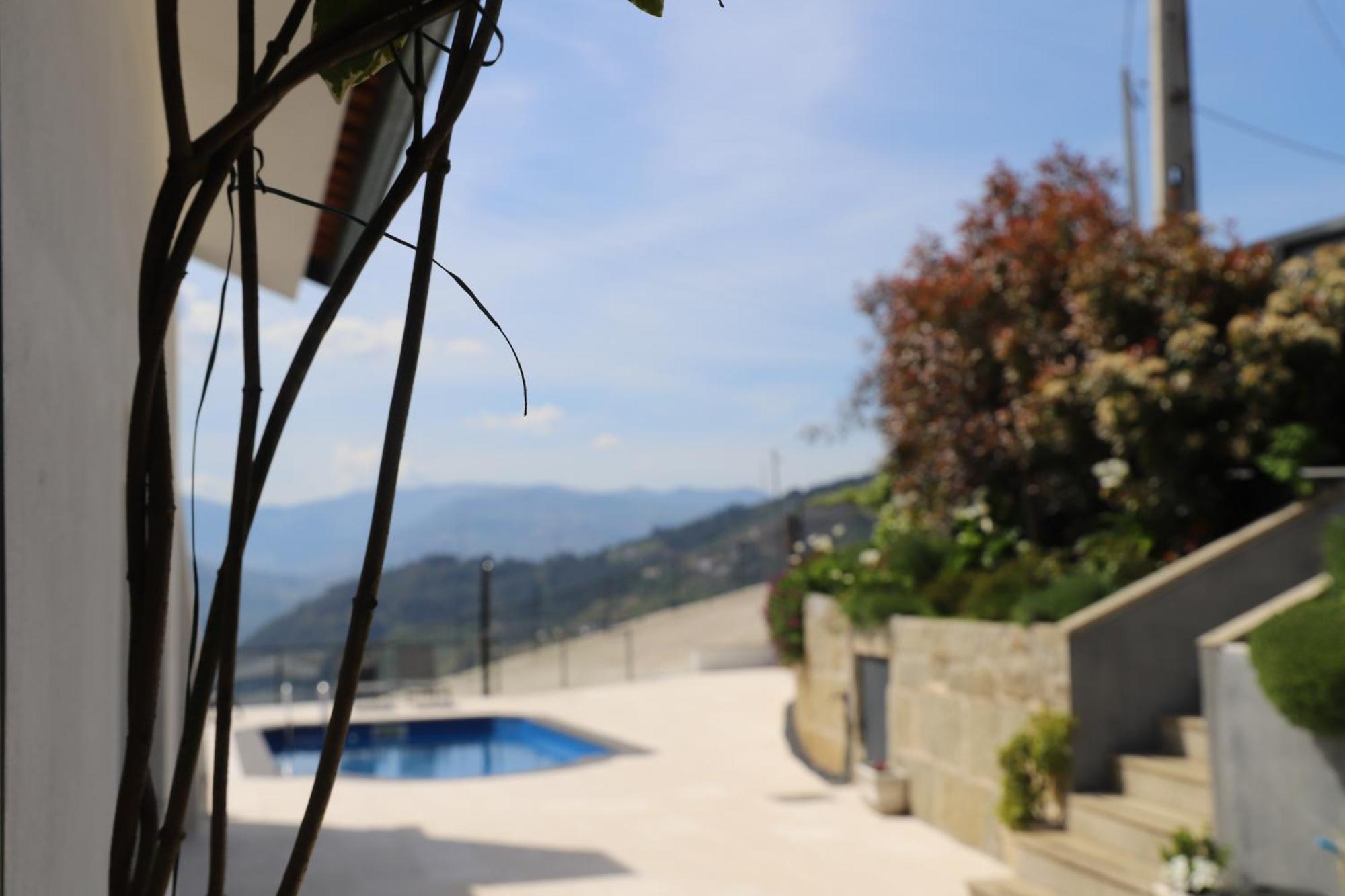 メザン・フリーオ Casa Vale Do Douro Bed & Breakfast エクステリア 写真